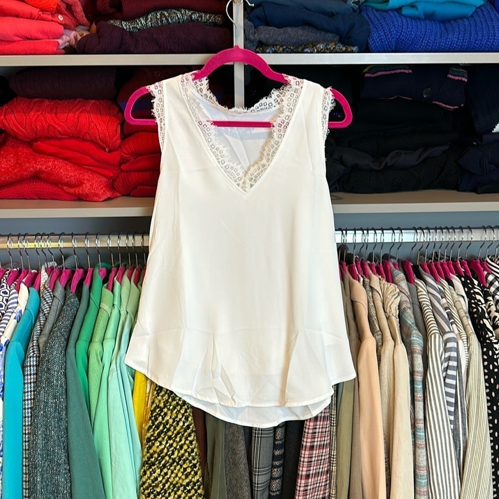 Unbranded white lace sleeveless v neck top size S​